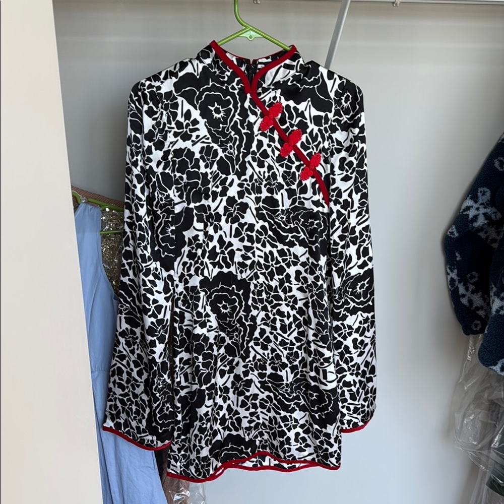 Da La Vali Black and White Floral Tunic with Red Accents